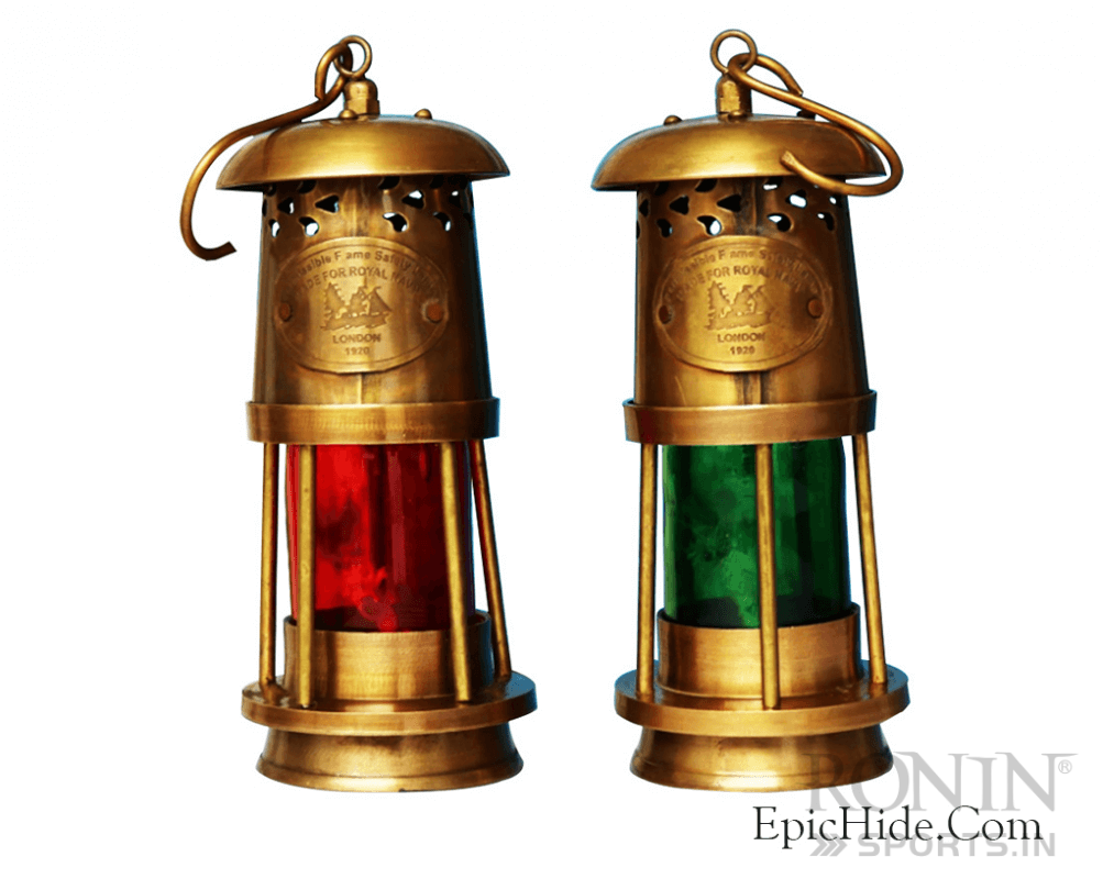 VINTAGE LANTERN (OIL LAMP) 05